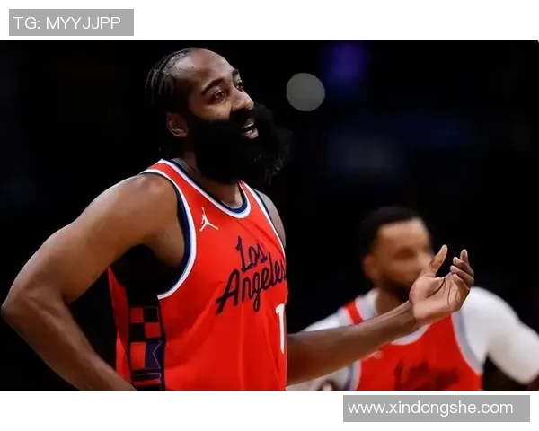 6三分狂轰29分!火箭旧将首秀打爆快船!比尔复出14中2挖大坑 6三分狂轰29分!火箭旧将首秀打爆快船!比尔复出14中2挖大坑